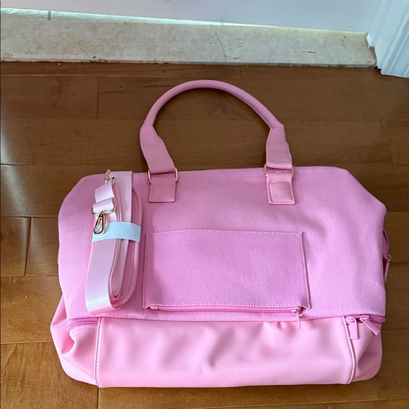Pink Lily Handbags - Pink Lily travel bag